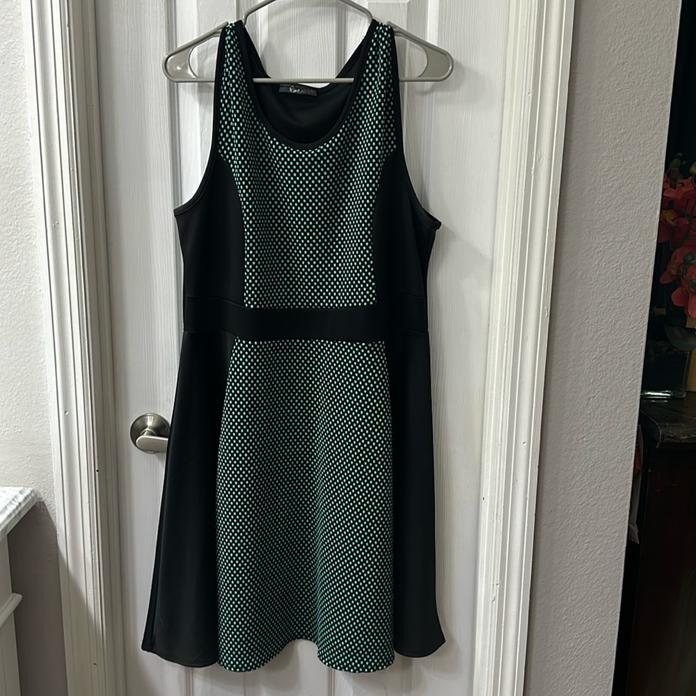 Women’s mid dress